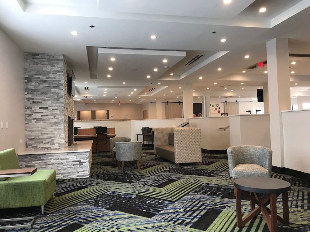 Holiday Inn Express Naperville 10/69
