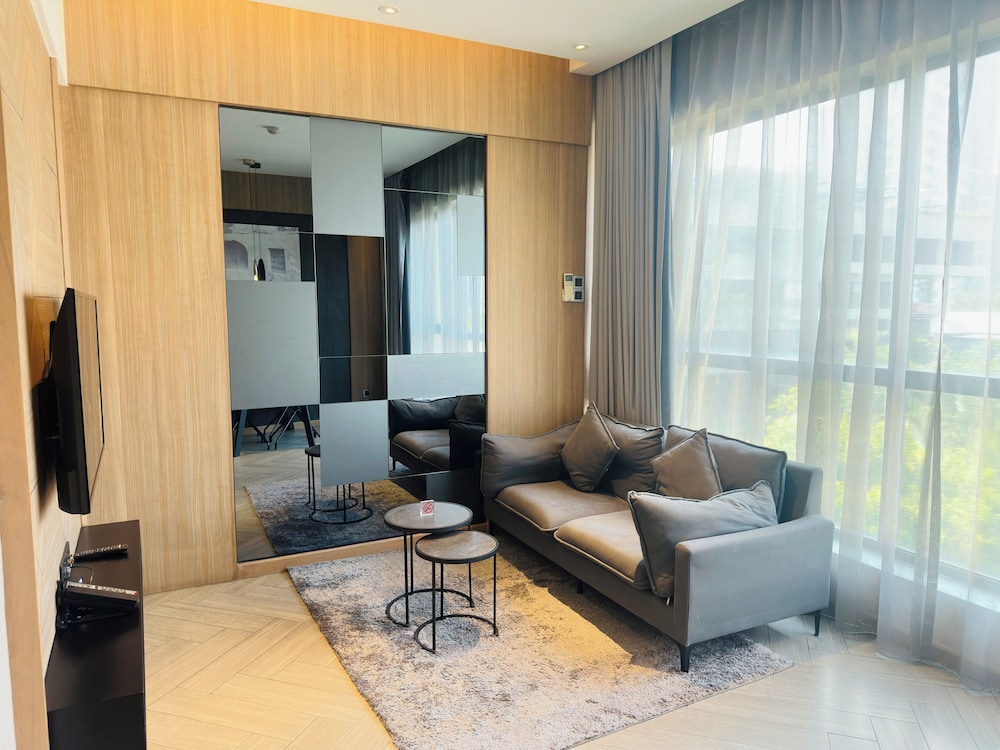 One Residence Hotel & Apartment 31/49