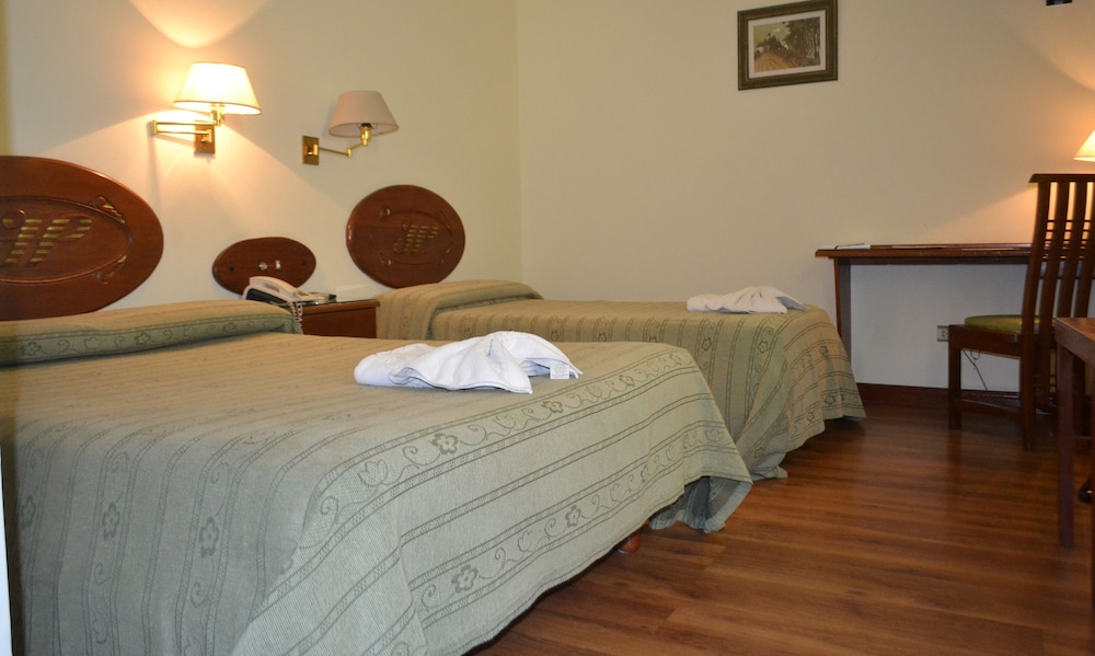 Gran Hotel Presidente 10/50