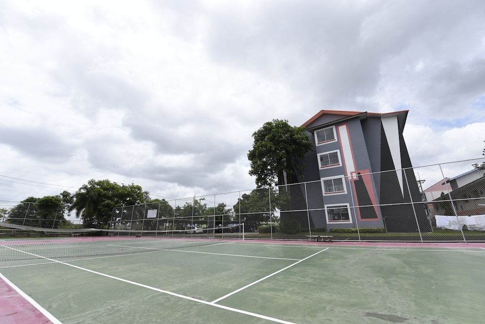 Grand Esie Service Apartment 13/24