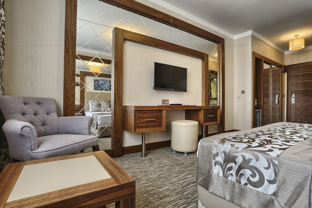 City Hotel Residence 13/42