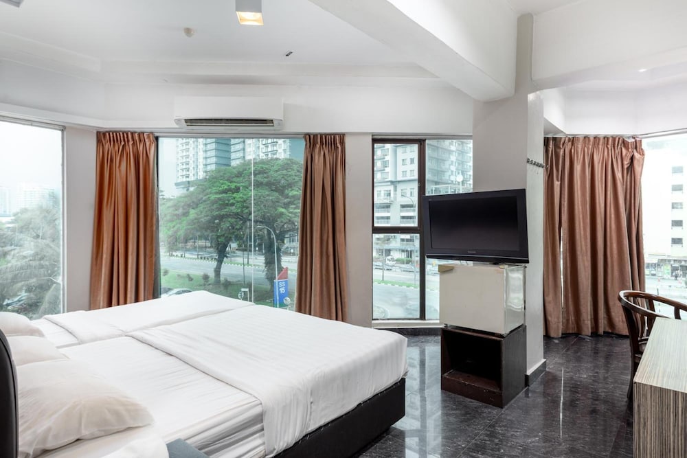 Subang Park Hotel 19/64