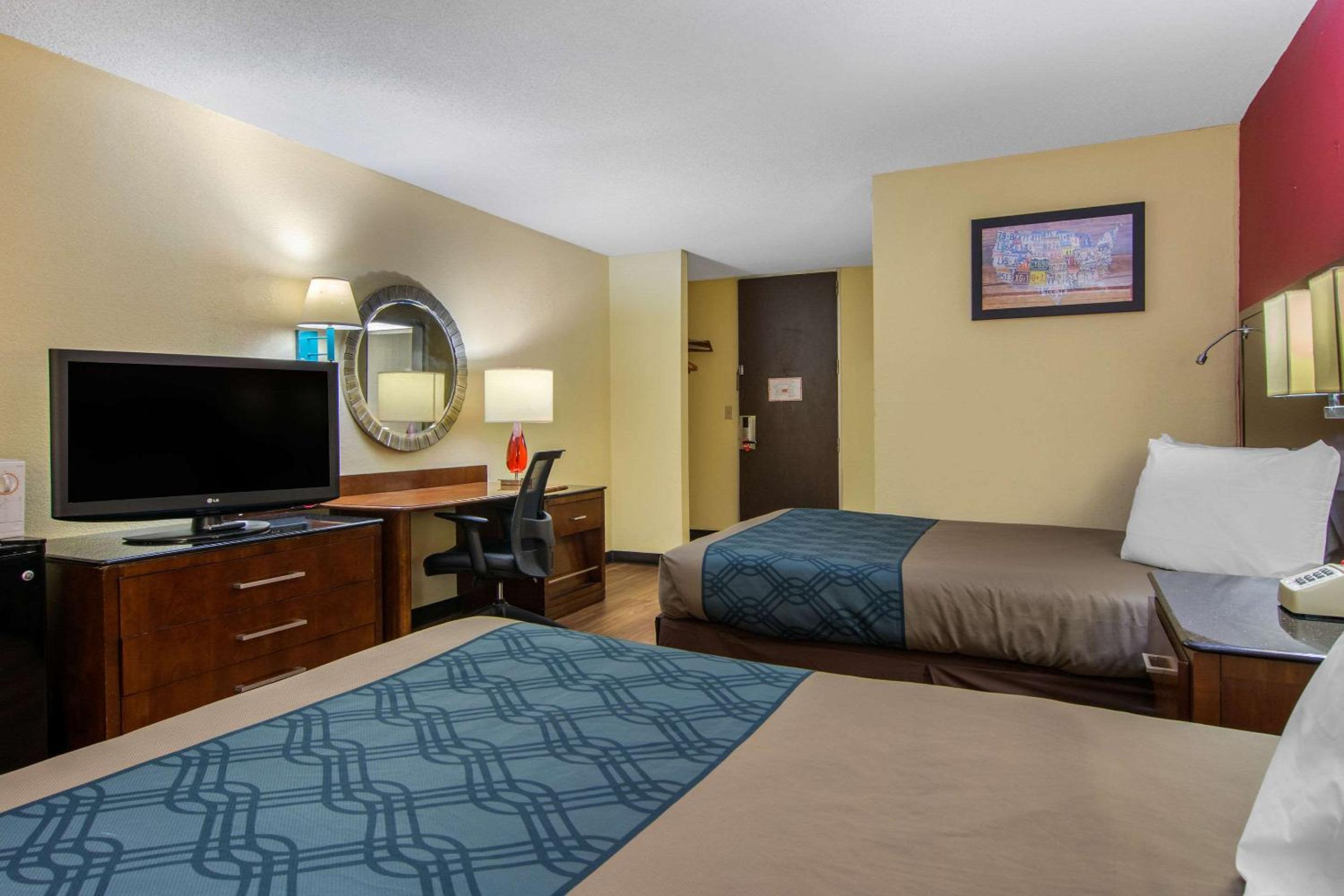 Room, 2 Double Beds, Forsyth, GA 6/9