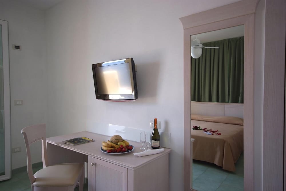 Hotel Dino 50/50