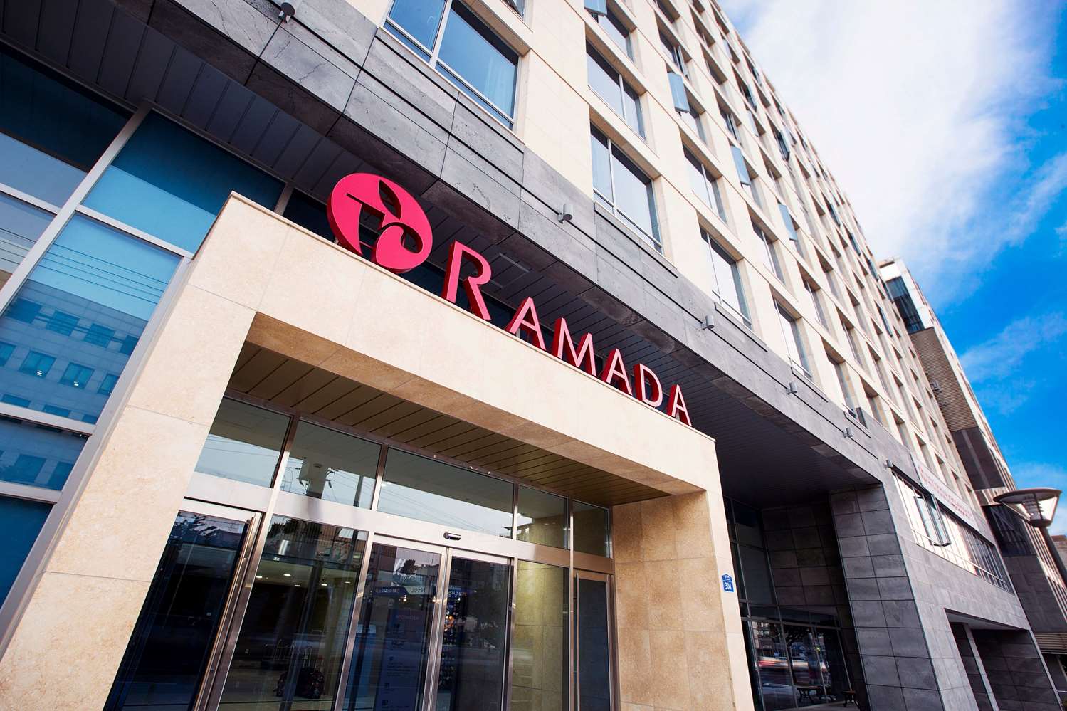 Ramada by Wyndham Jeju City Hall in JEJU