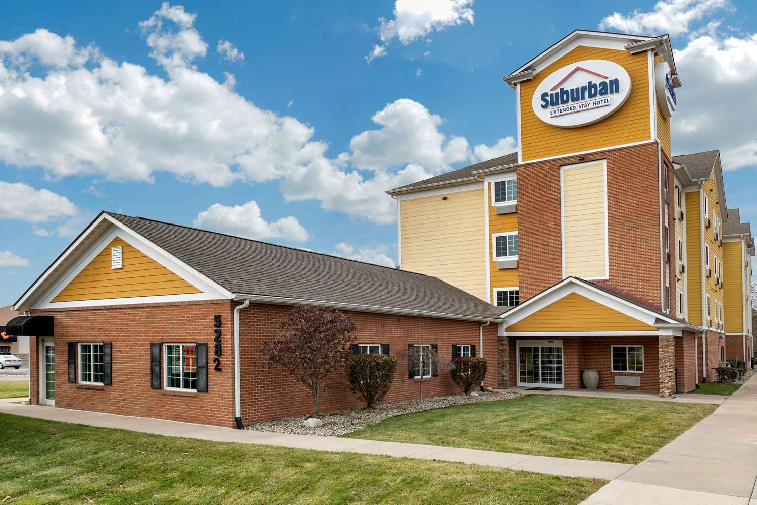 Suburban Studios South Bend 6/6