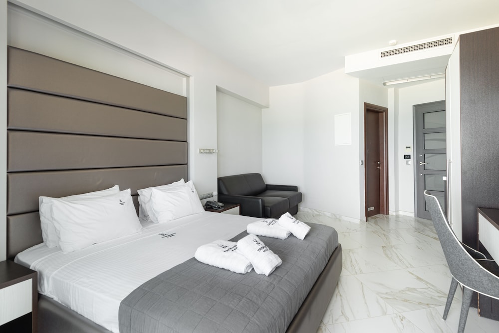 Flegra Beach Boutique Apartments 10/48