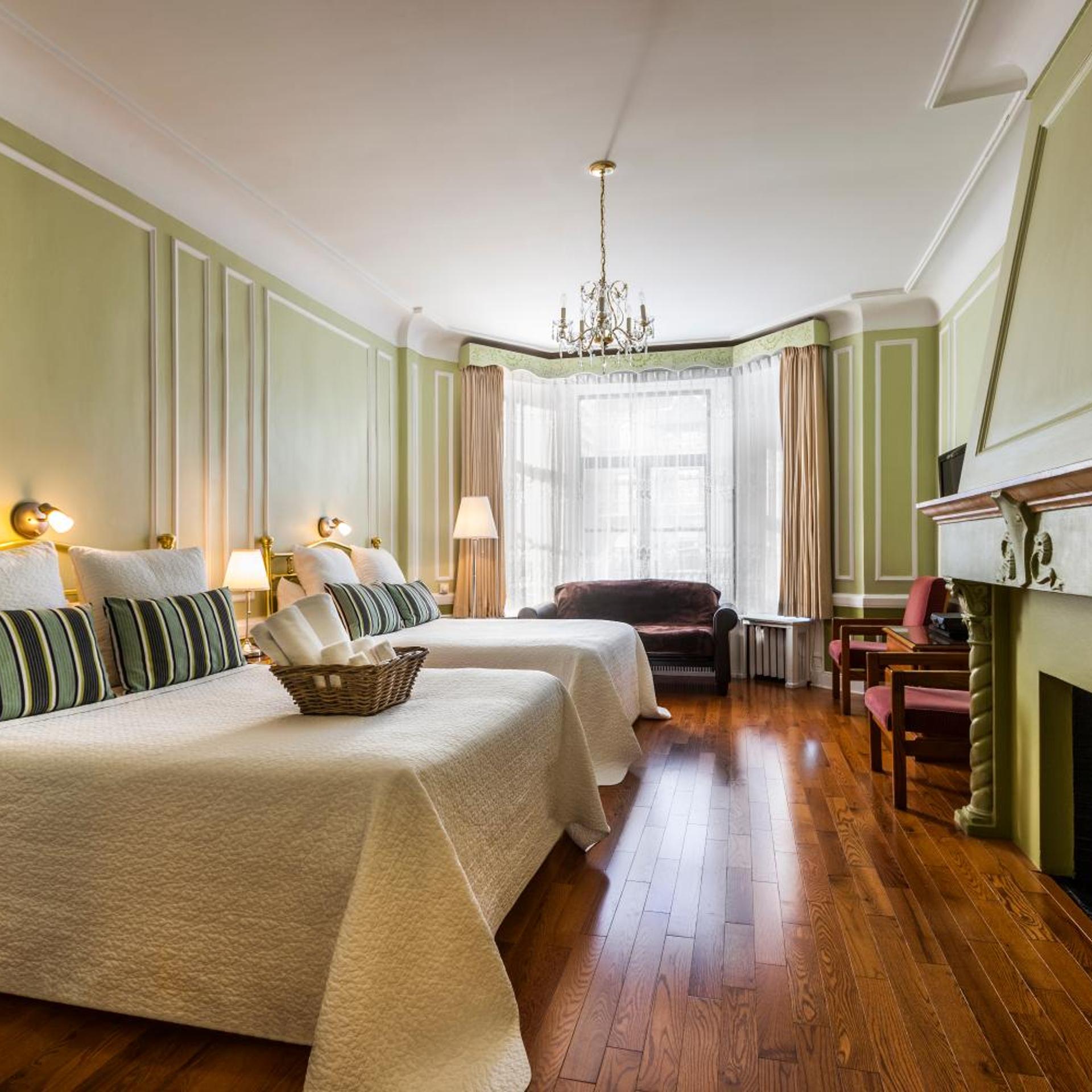 Hotel Chateau de l Argoat 13/50