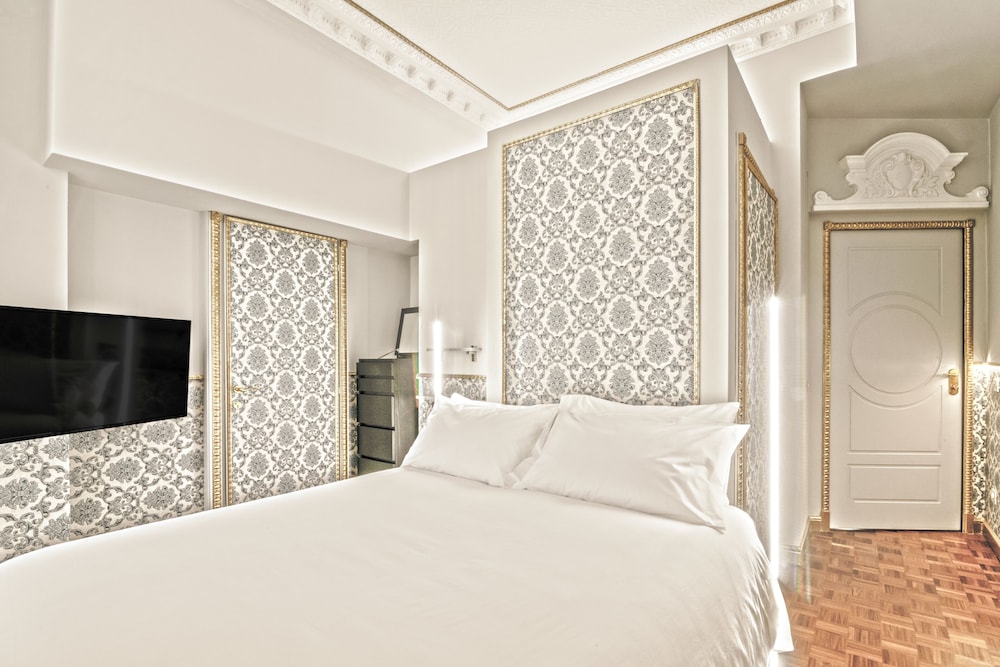 Riviere Luxury Palaces 12/27