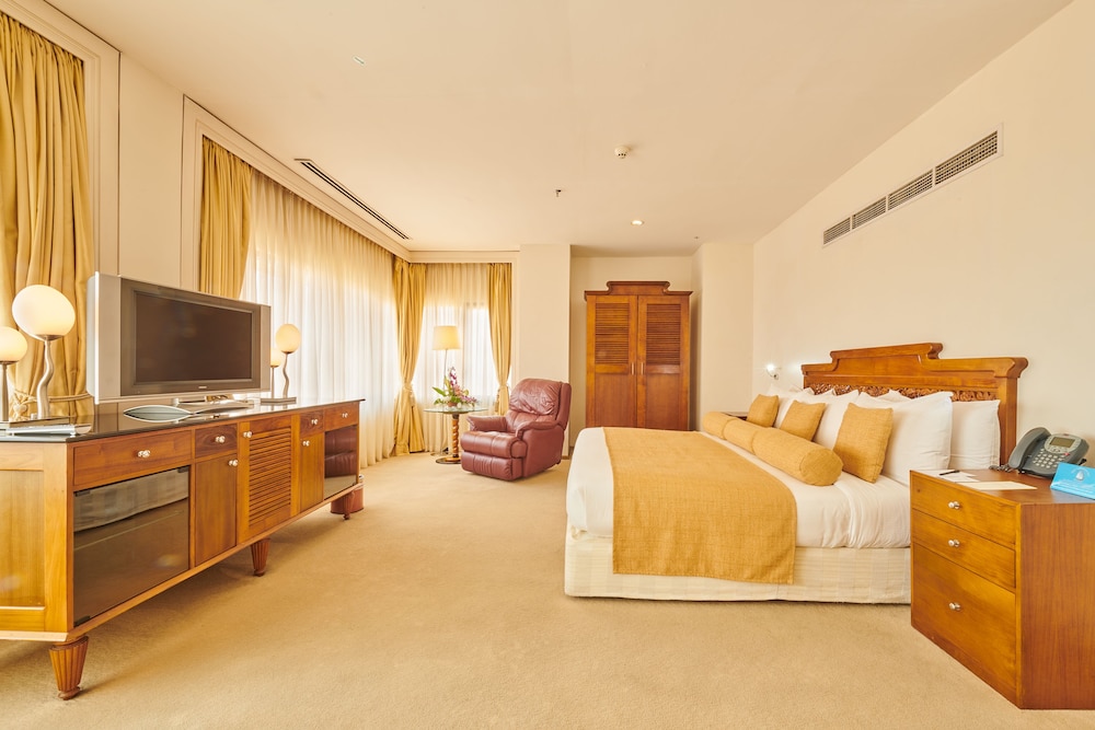 Radisson Blu Hotel, Galadari Colombo 10/63