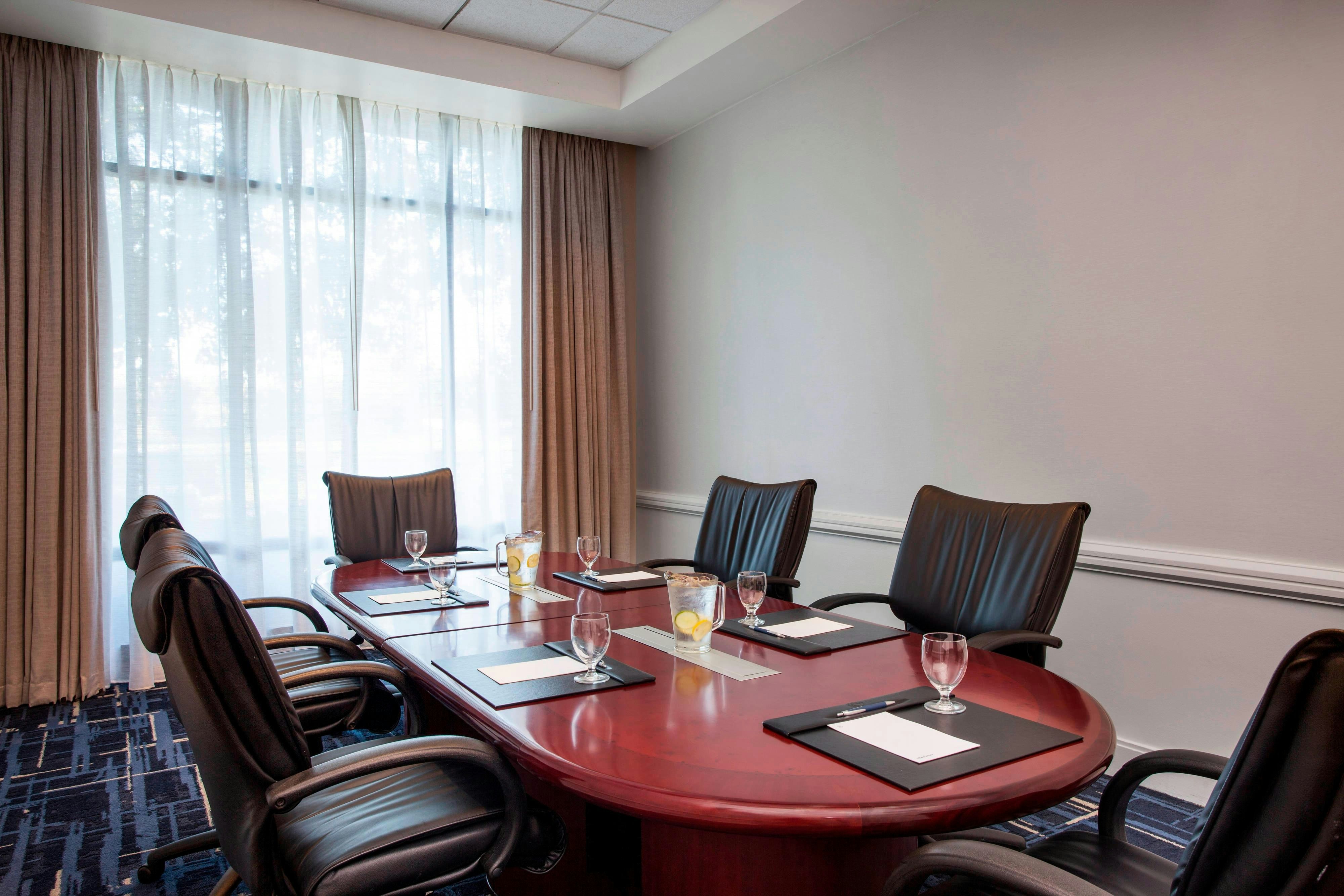 Sheraton Suites Philadelphia Airport 13/17