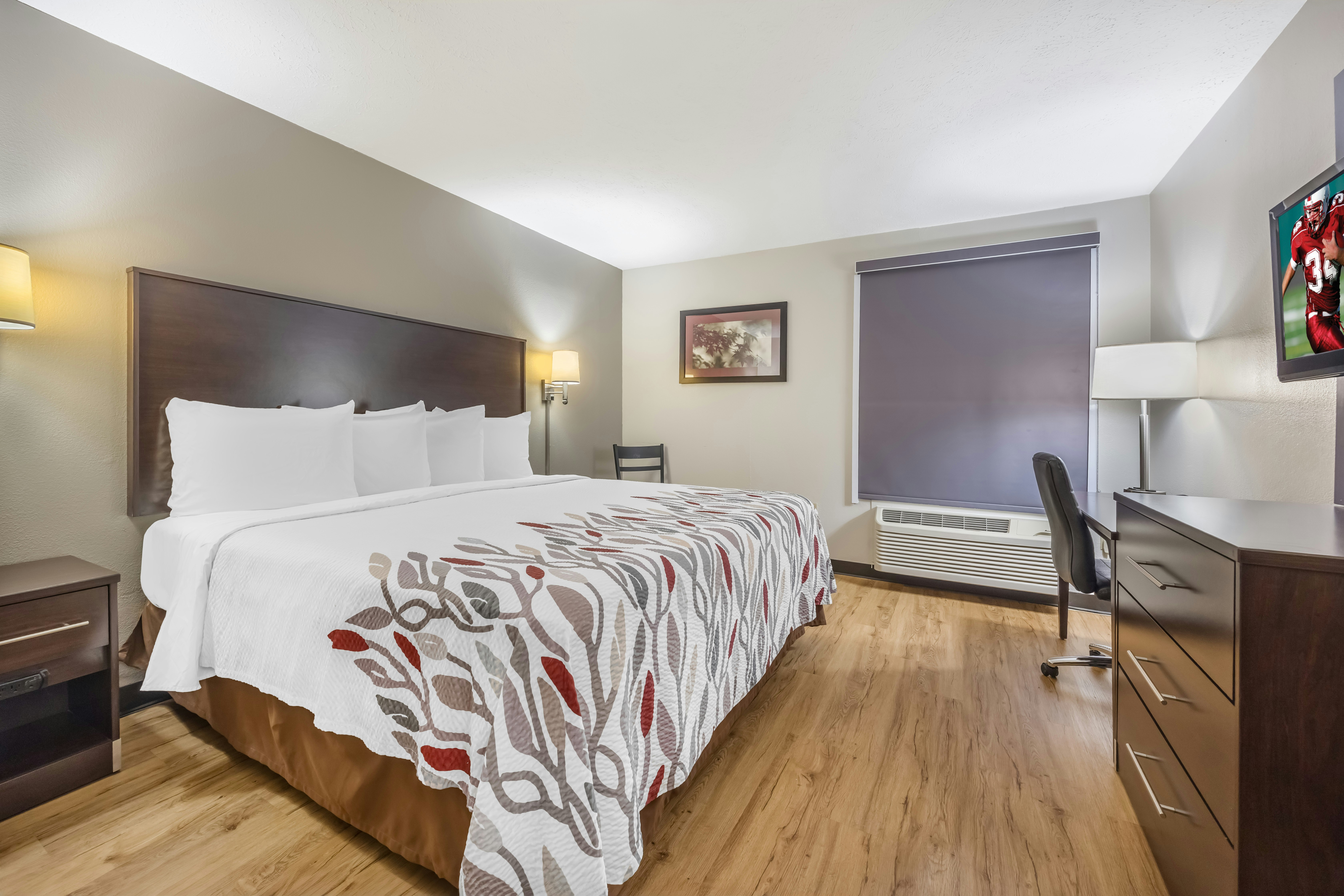 Room at Red Roof Inn Paducah, PADUCAH - KY