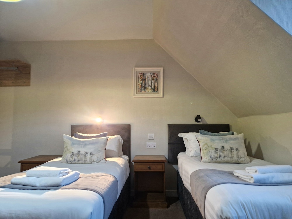 West Highland Hotel 13/71