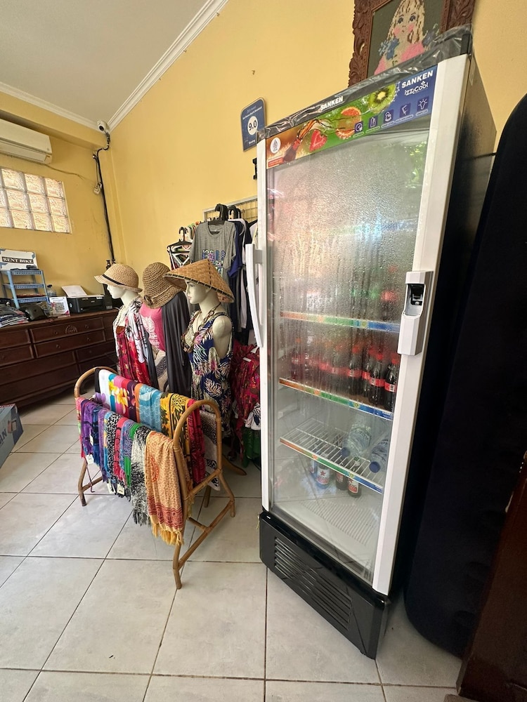 Sari Buana Bed Breakfast 8/62