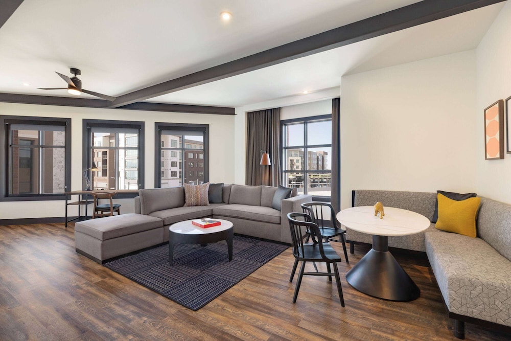 Origin Westminster, a Wyndham Hotel 24/44