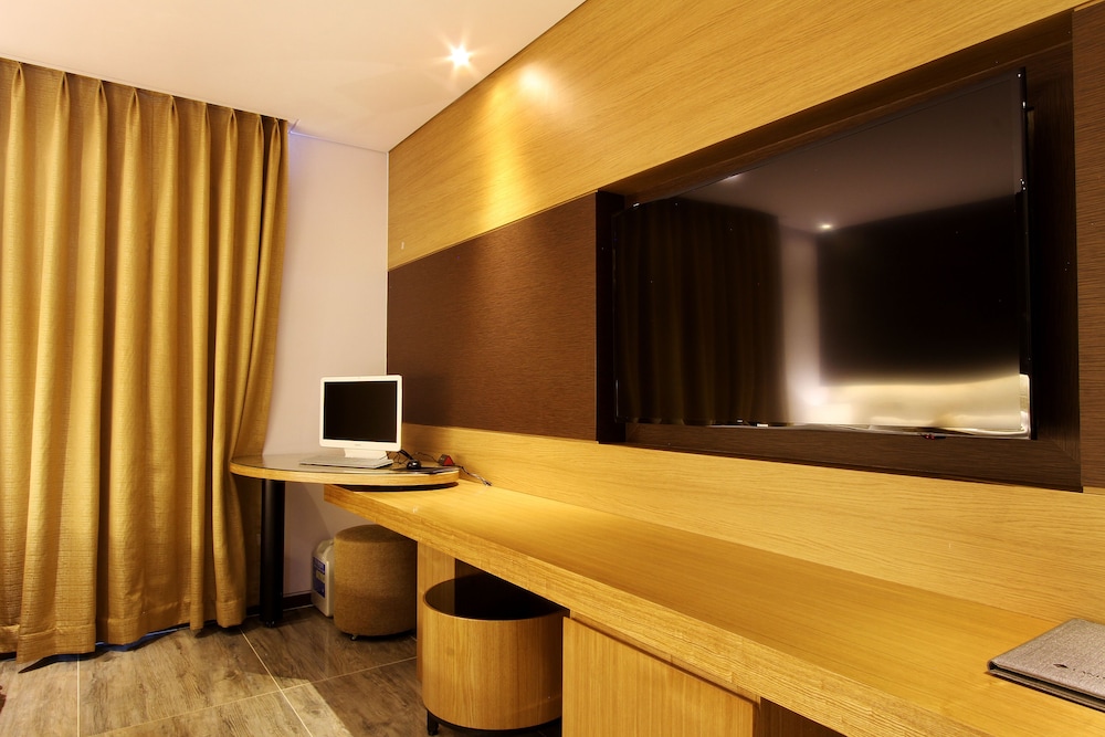 Royal Prime Hotel 27/50