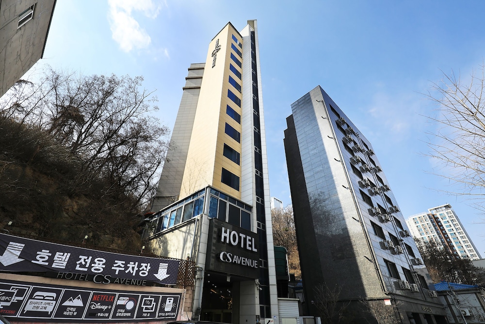 CS Avenue Hotel 1/75