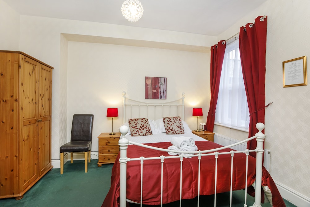 St Mary's Guest House 16/50