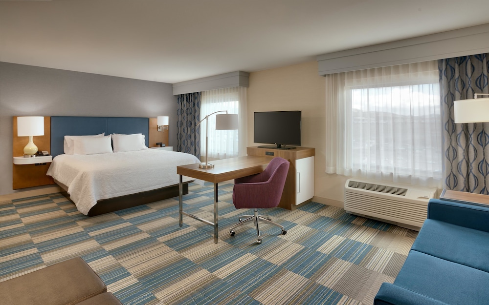 Hampton Inn Suites Pocatello 14/47