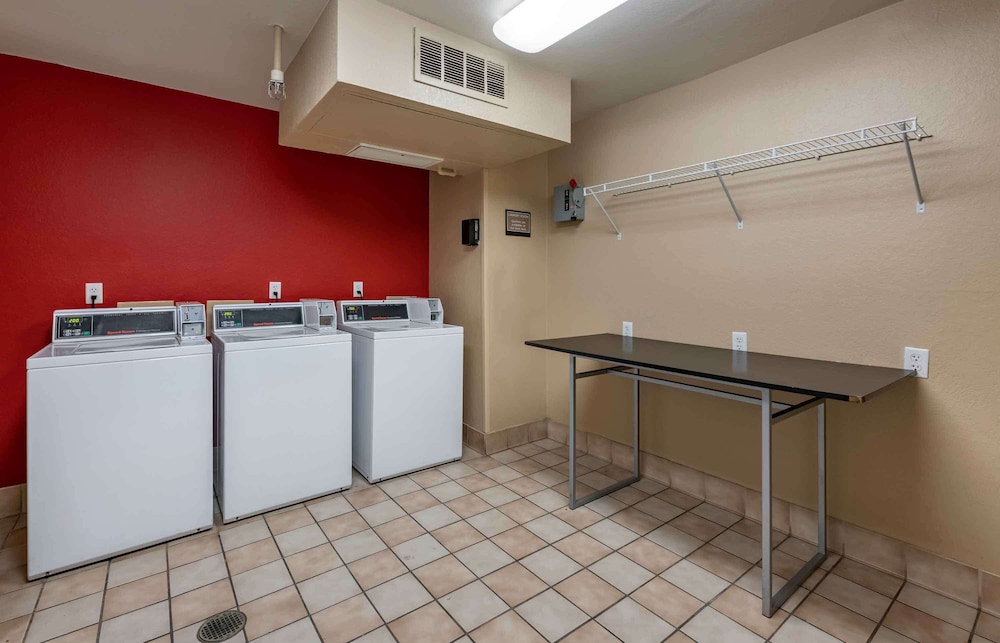 Extended Stay America Suites Orlando Altamonte Springs 8/58