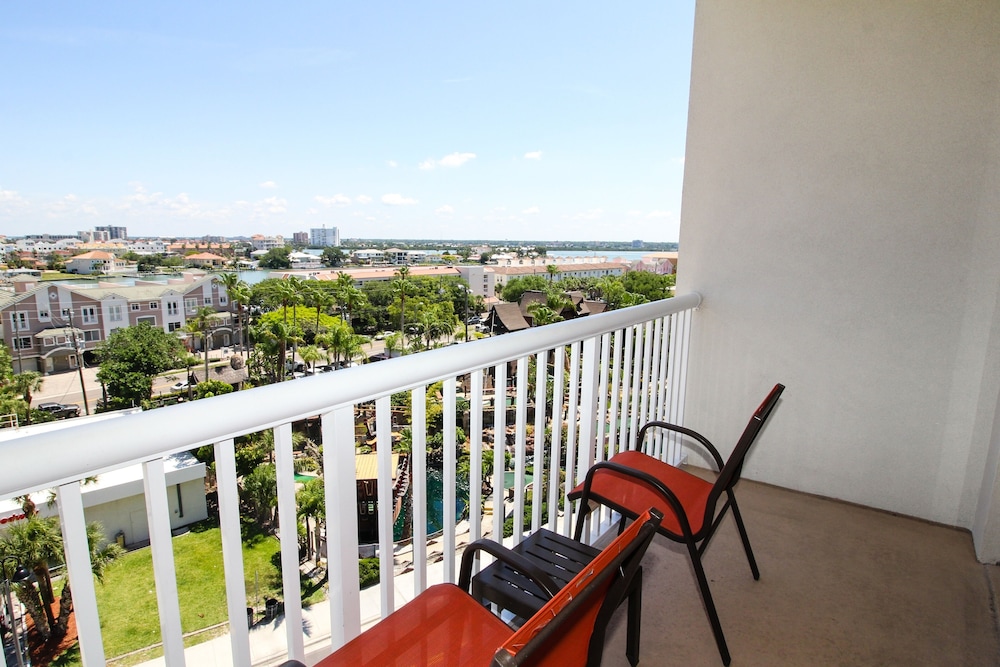 Shephards Beach Resort 60/66