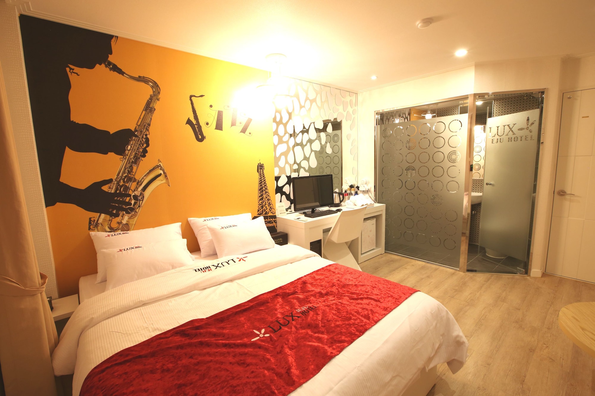 STANDARD, DOUBLE BED