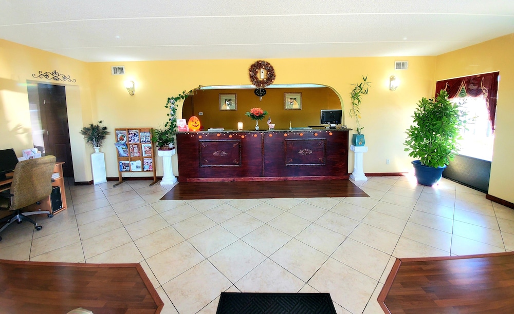 Executive Inn Scottsville 8/33