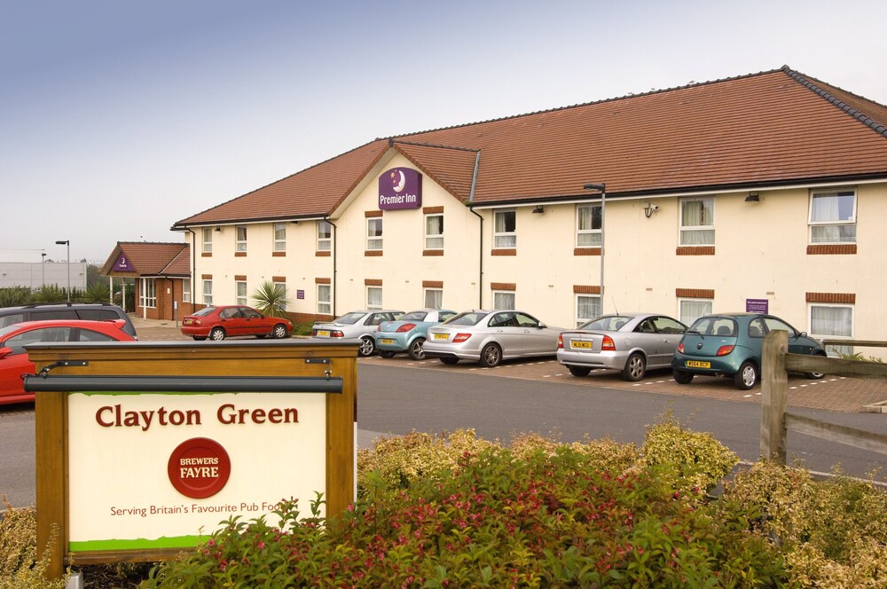 Premier Inn Oldham Central 43/48