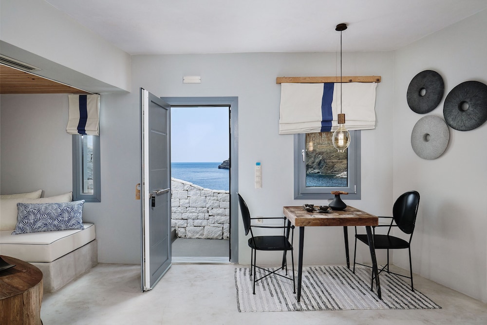 Chrysalis Boutique Hotel 30/50