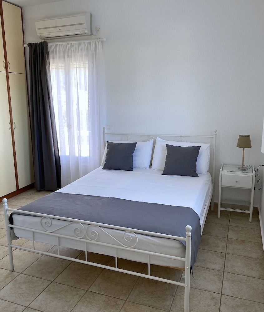 Antiparos View 4/50