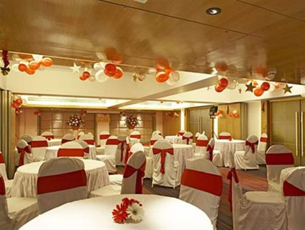 Hotel Satkar Residency 26/43