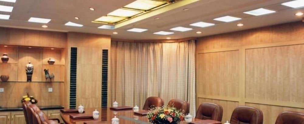 XI'AN HOTEL 3/50