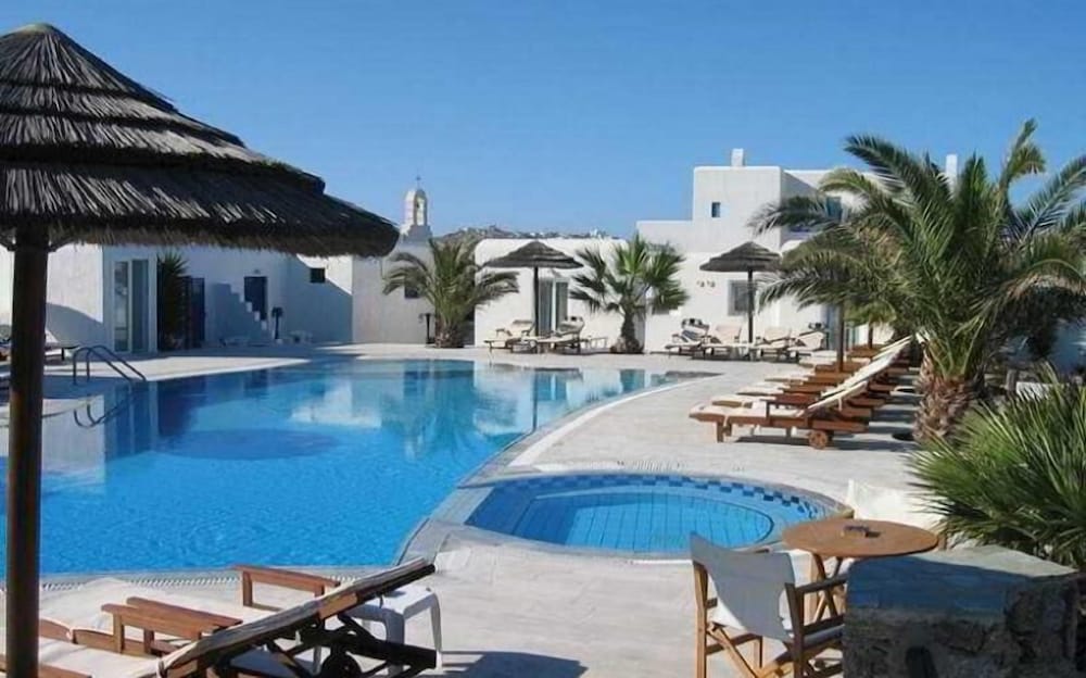 Giannoulaki Hotel 47/54