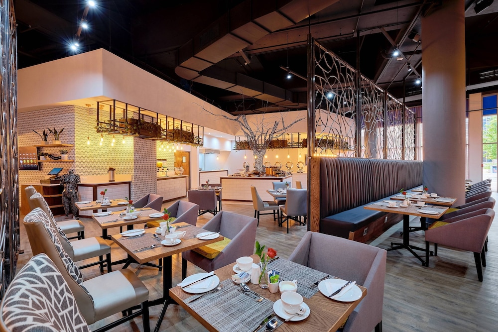 Protea Hotel by Marriott Pretoria Loftus Park 34/43