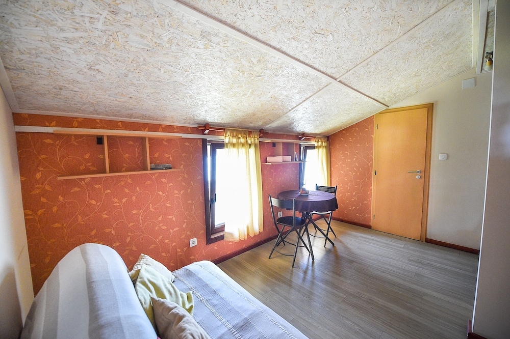 San Art Floating Hostel&Apartments 6/28