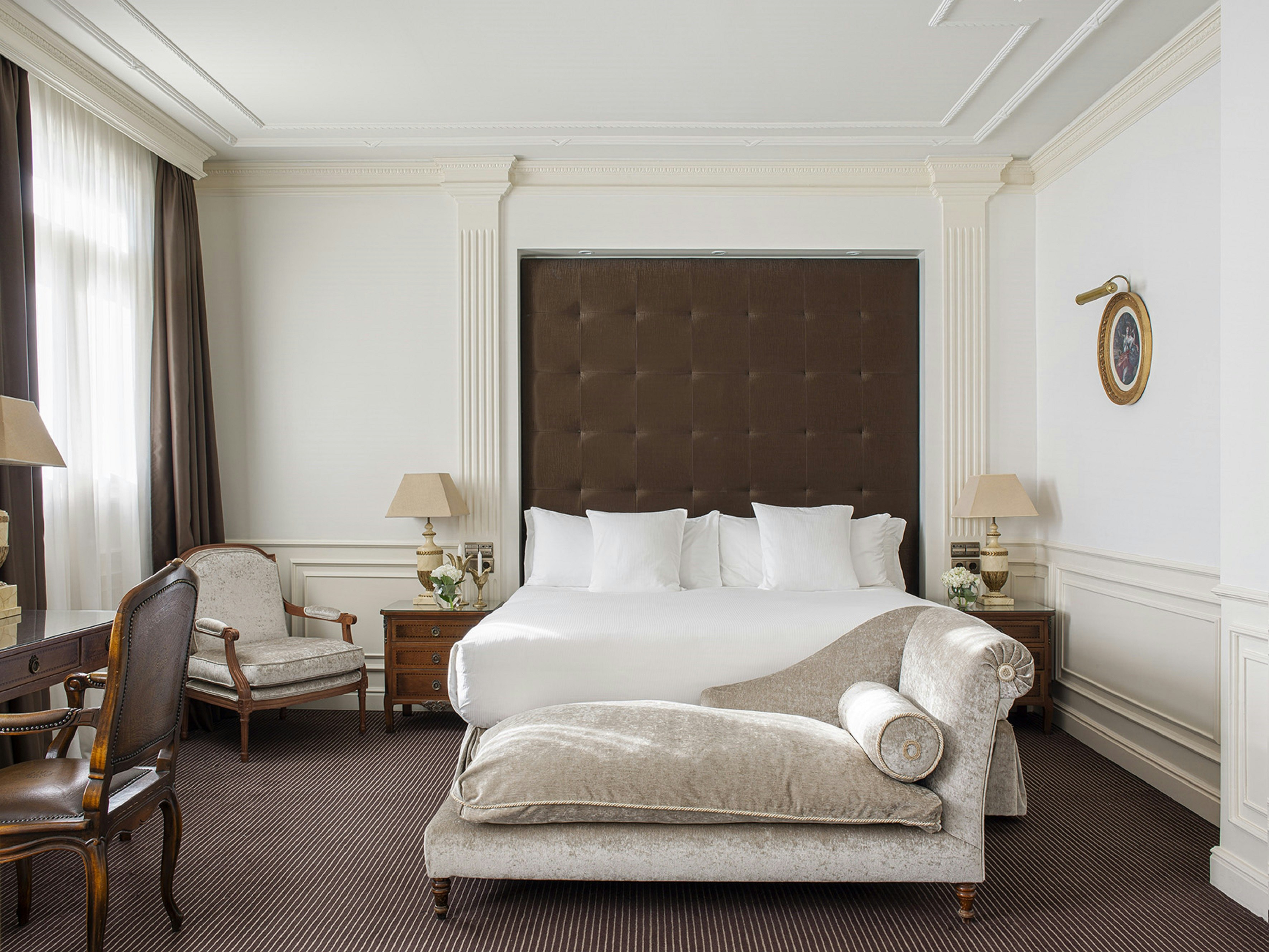 Red Level, Master, Suite