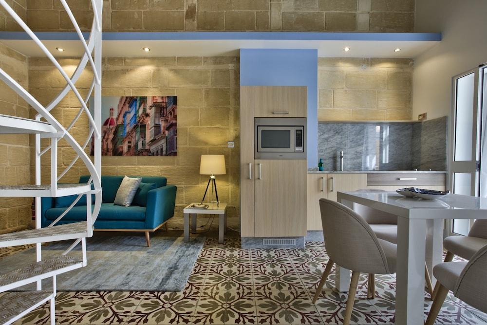 Barrakka Suites 36/50