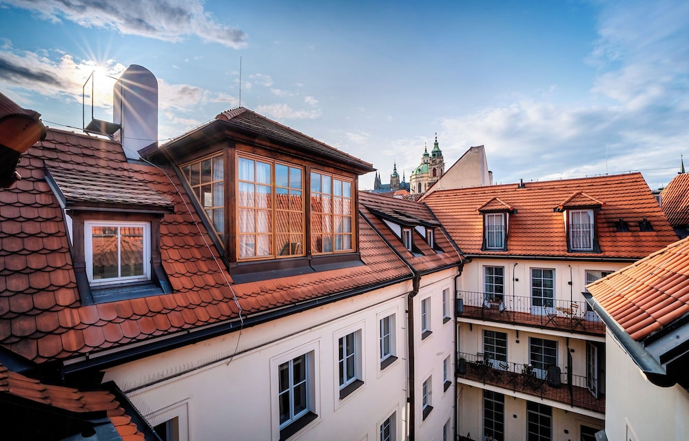 Empirent Apartments Prague Castle 6/50
