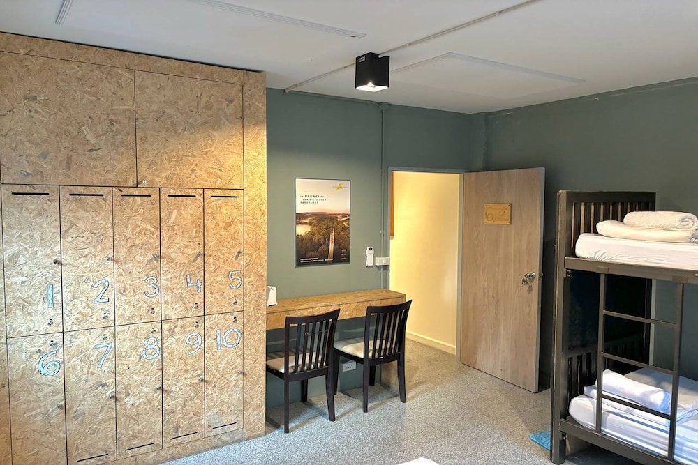 Foresttel Bkk - Hostel 40/50
