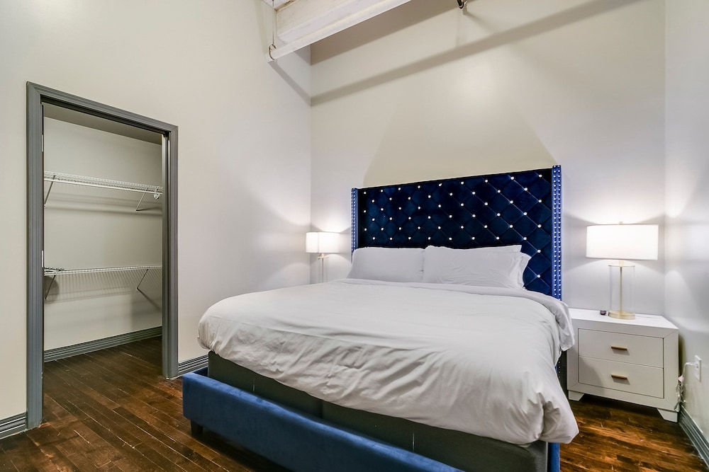 2 BEDROOMS, GRAND, APARTMENT, CITY VIEW