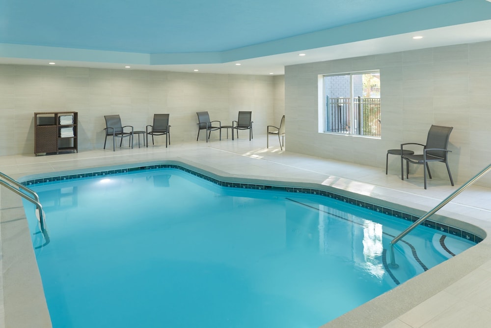 Fairfield Inn And Suites By Marriott Atlanta Mcdonough 15/41