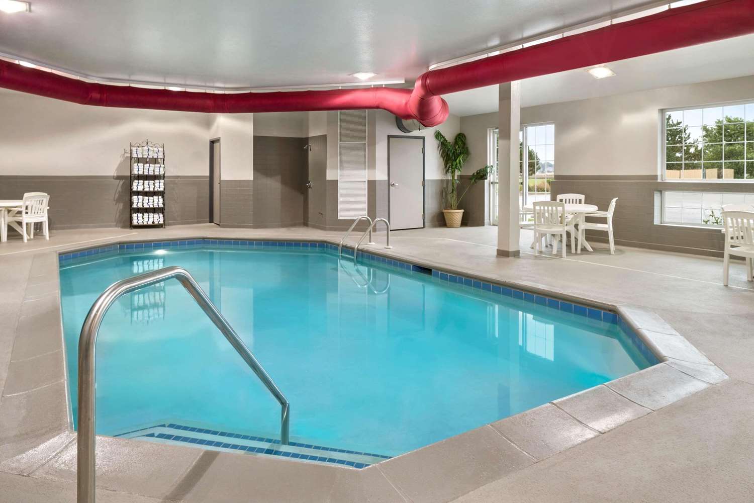 Country Inn and Suites By Radisson Manteno, IL 2/6