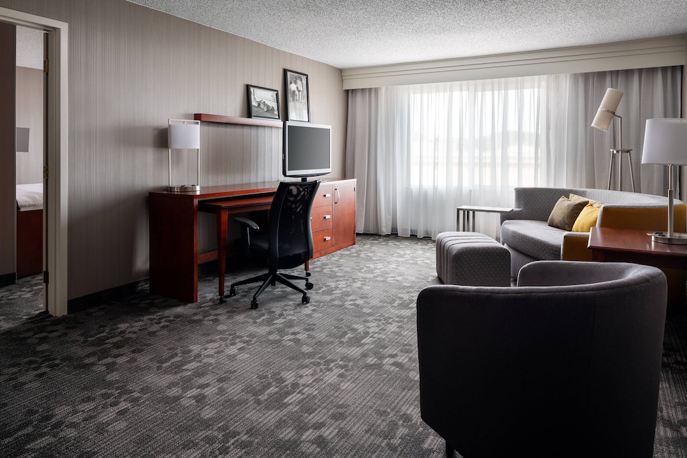 Courtyard By Marriott Novato Marin Sonoma 36/58