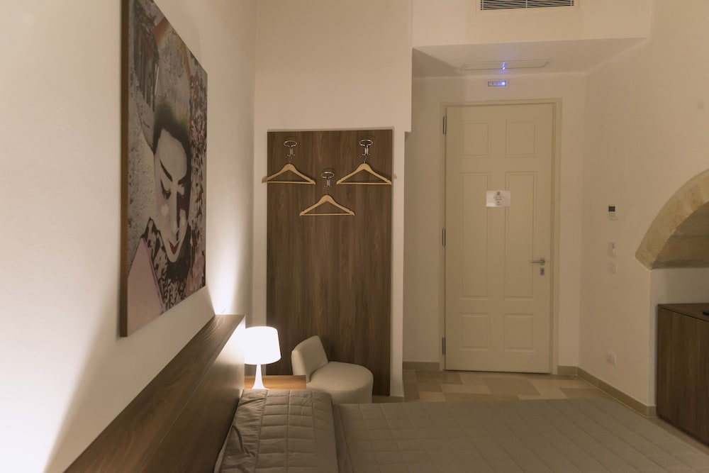 Albergo del Sedile 18/67