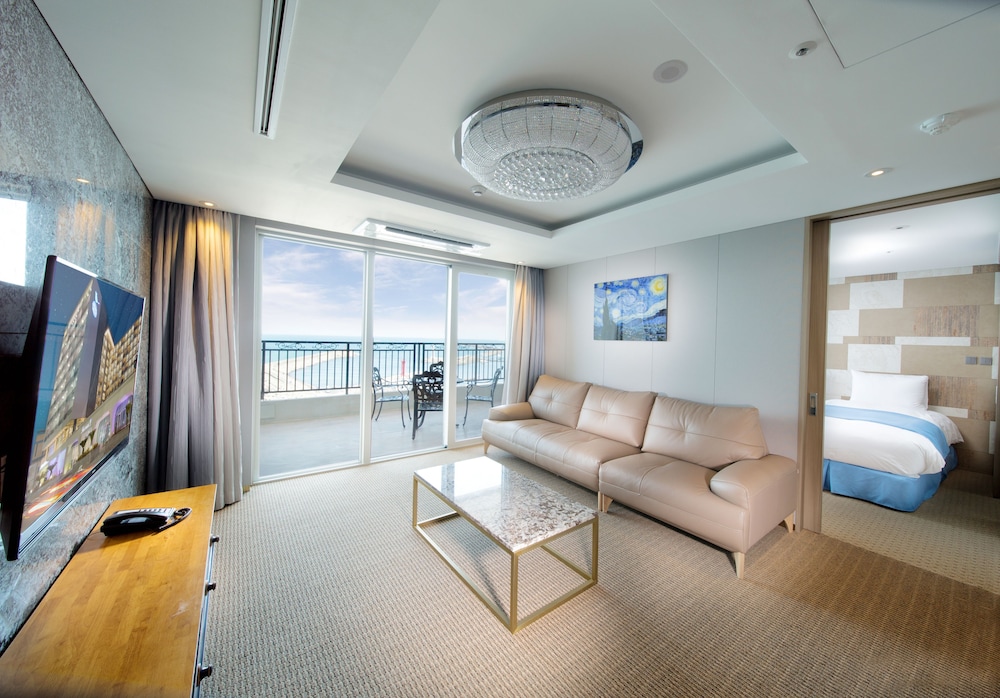 Hotel WhistleLark Jeju 53/67