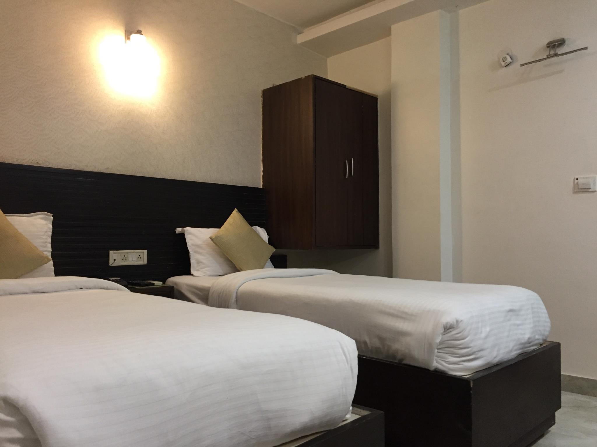 Oyo Rooms Mall Road Cantonment 20/46