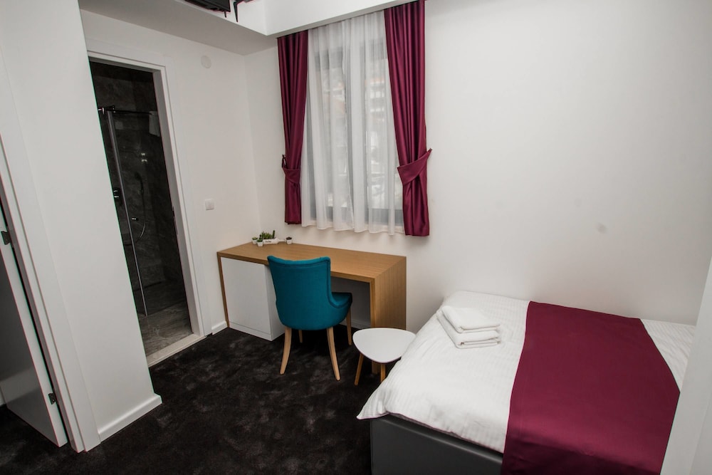 Hotel Alkima 12/50