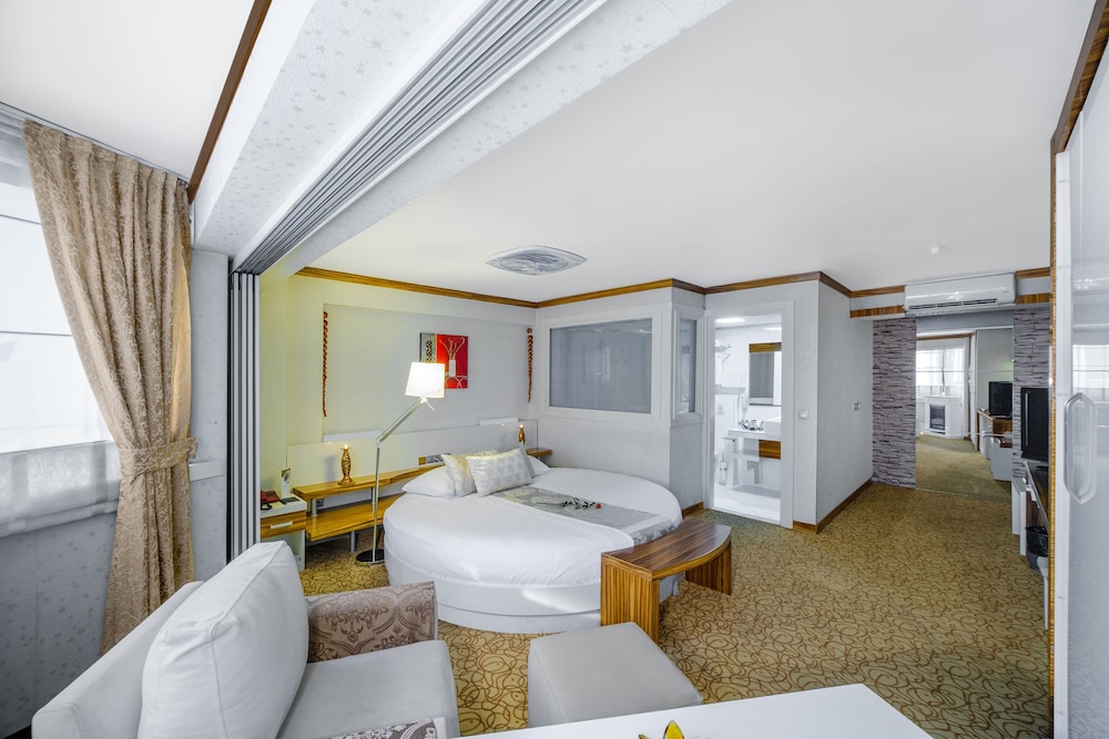 Oglakcioglu Park Boutique Hotel 33/71