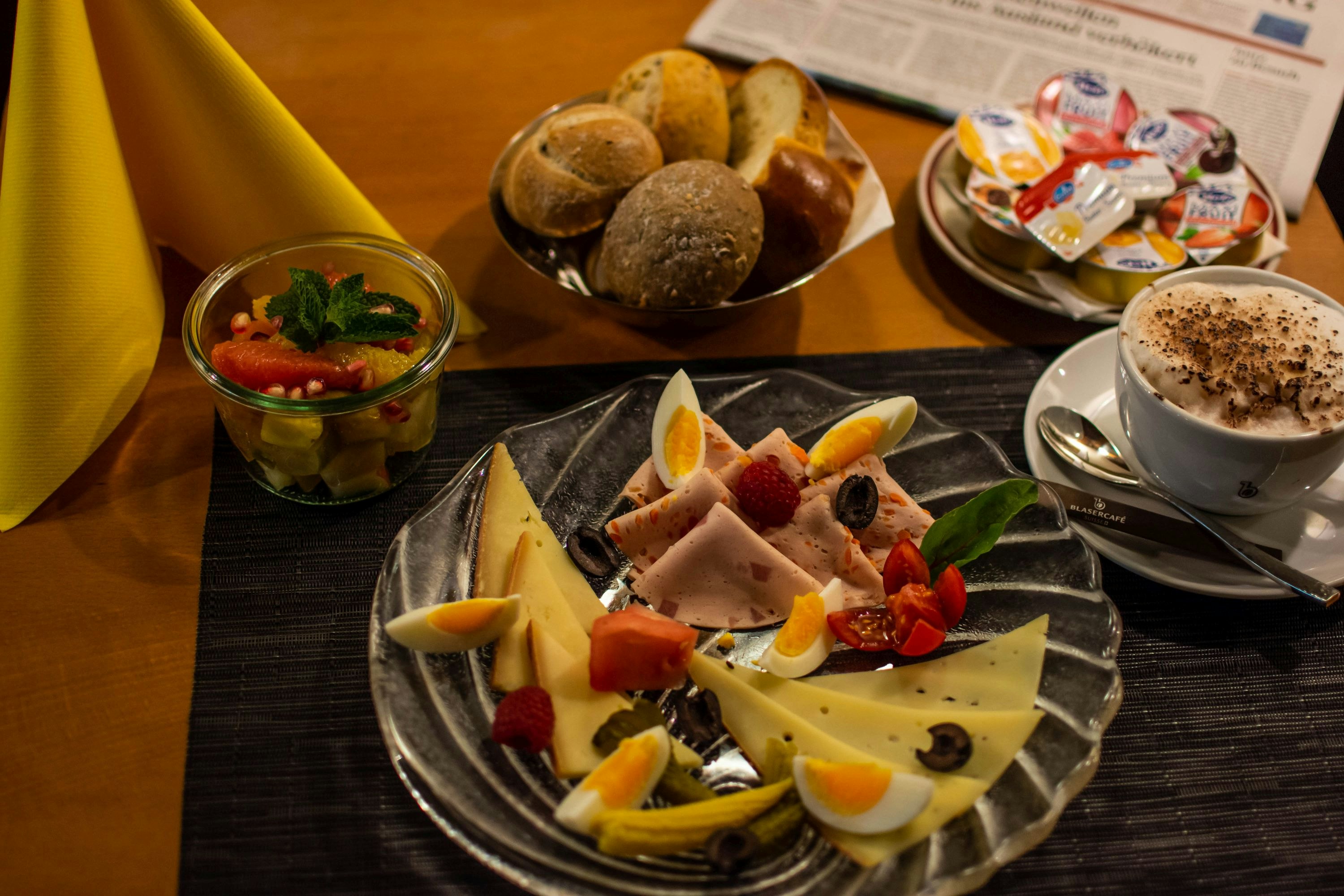 Hotel Restaurant Goldener Schlussel Bern 55/71