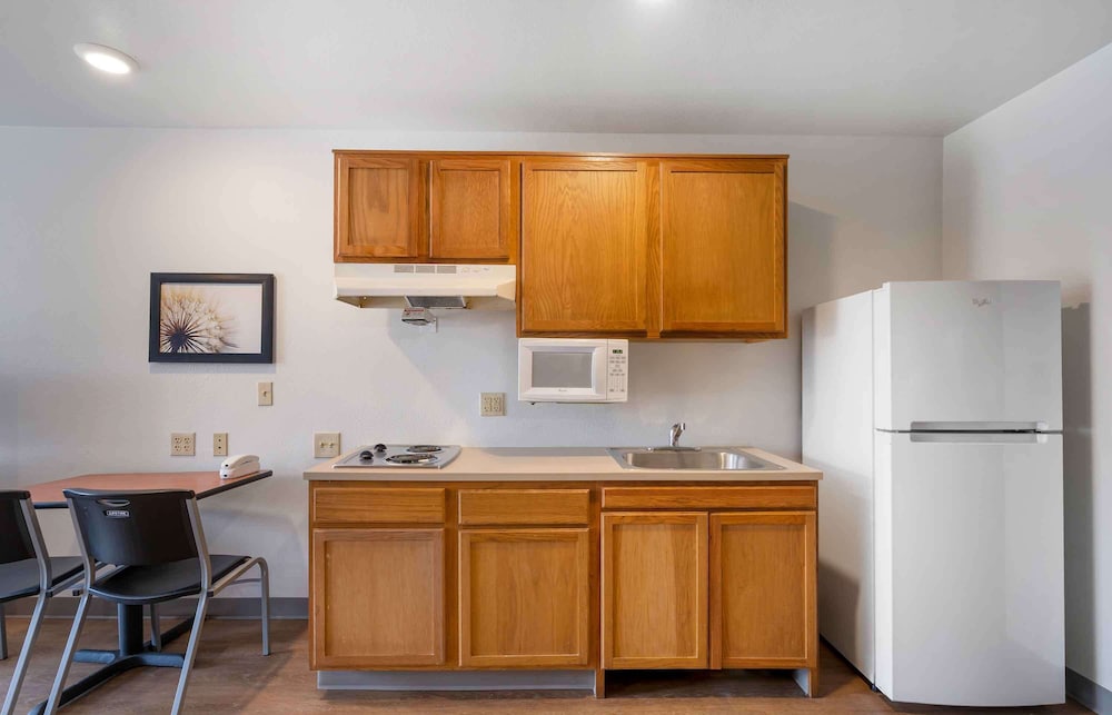 Extended Stay America Select Suites Lakeland 35/42